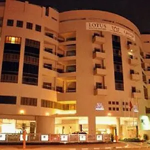 Lotus Grand アパートホテル